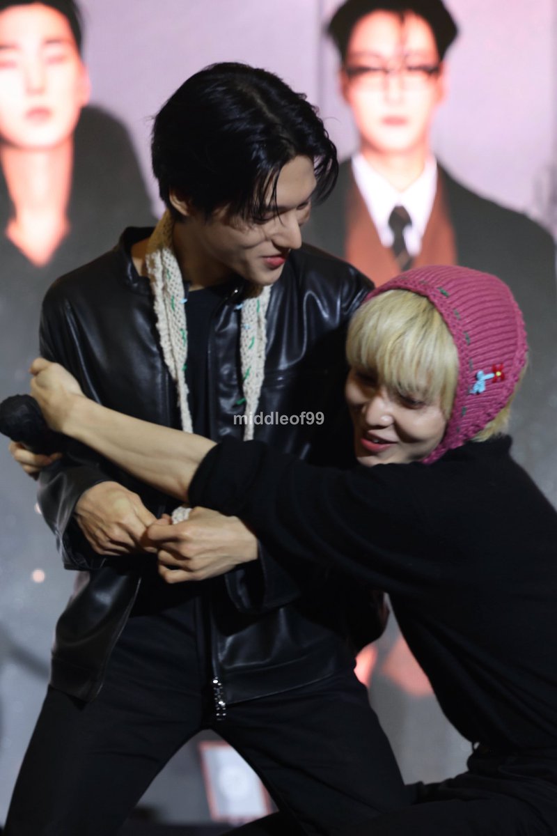 260305 MAKESTAR

koala 🐨 

#여상 #YEOSANG #우영 #WOOYOUNG #ATEEZinSydney