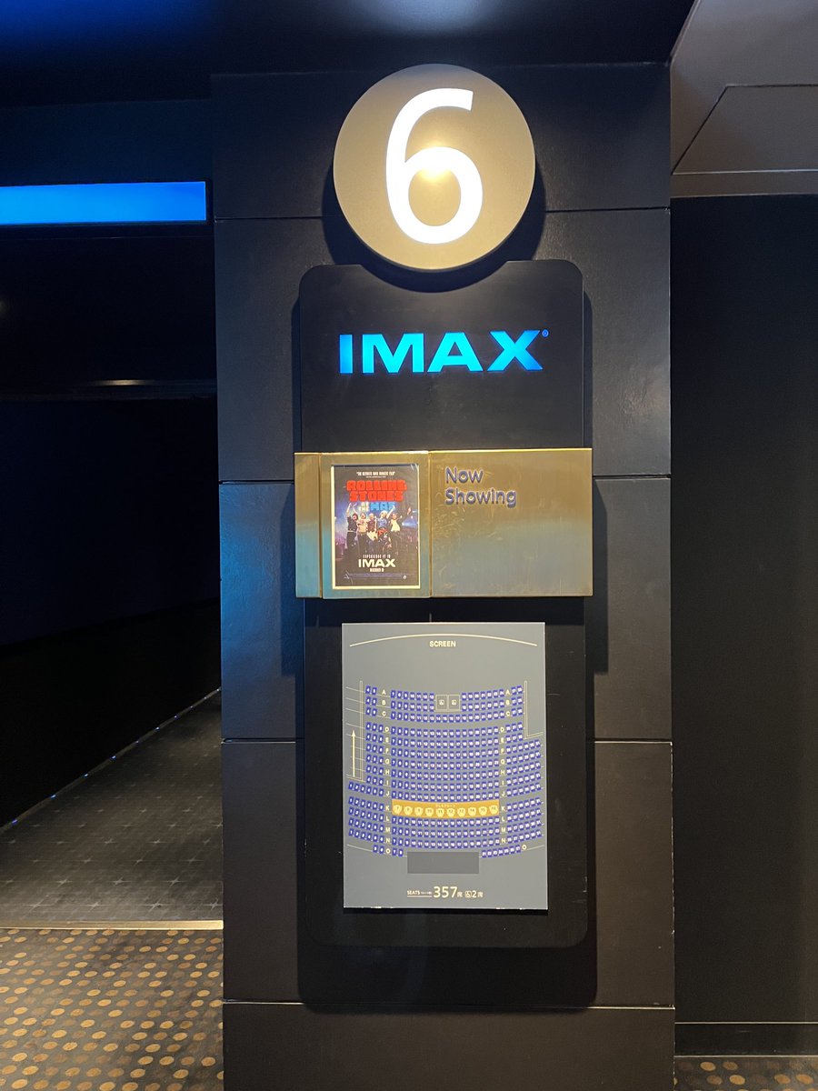 piroshi1968's tweet photo. 今夜は映画鑑賞
Rolling Stones At The Max
最終日に観に行くことができました。
357席ありますが、只今、自分を含め5名。天下のストーンズをほぼ貸切、苦笑
#rollingstones https://t.co/kHVcdk8RLM