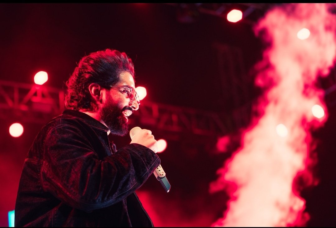 Madhu01912686's tweet photo. Let’s do a TL cleansing activity!!!

Post your favorite picture of @AmaalMallik ❤️🫶
#AmaalMallik #AmaalMallik𓃵 #Amaalians https://t.co/82tCrOEJzK