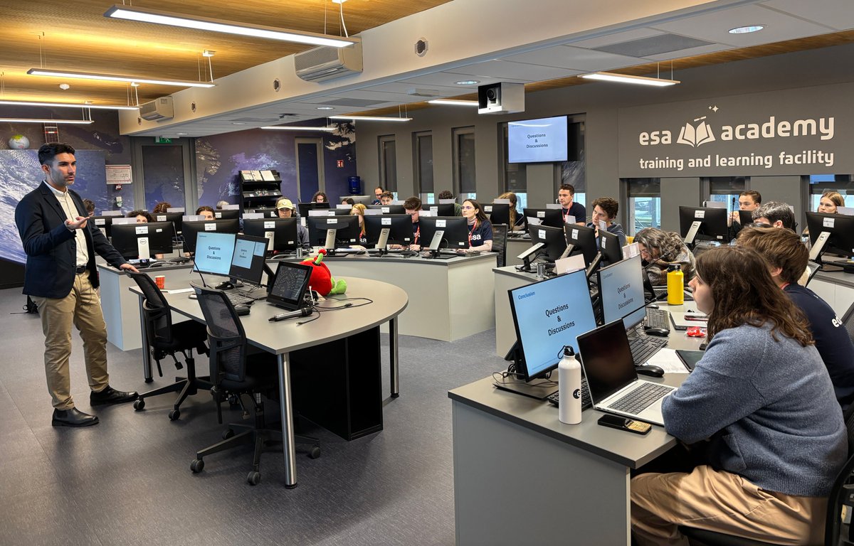 ESA Education tweet media