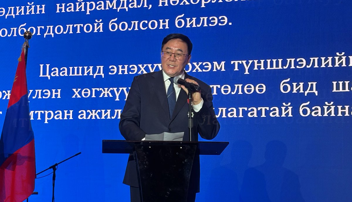 Японы Элчин Сайдын Яам tweet media