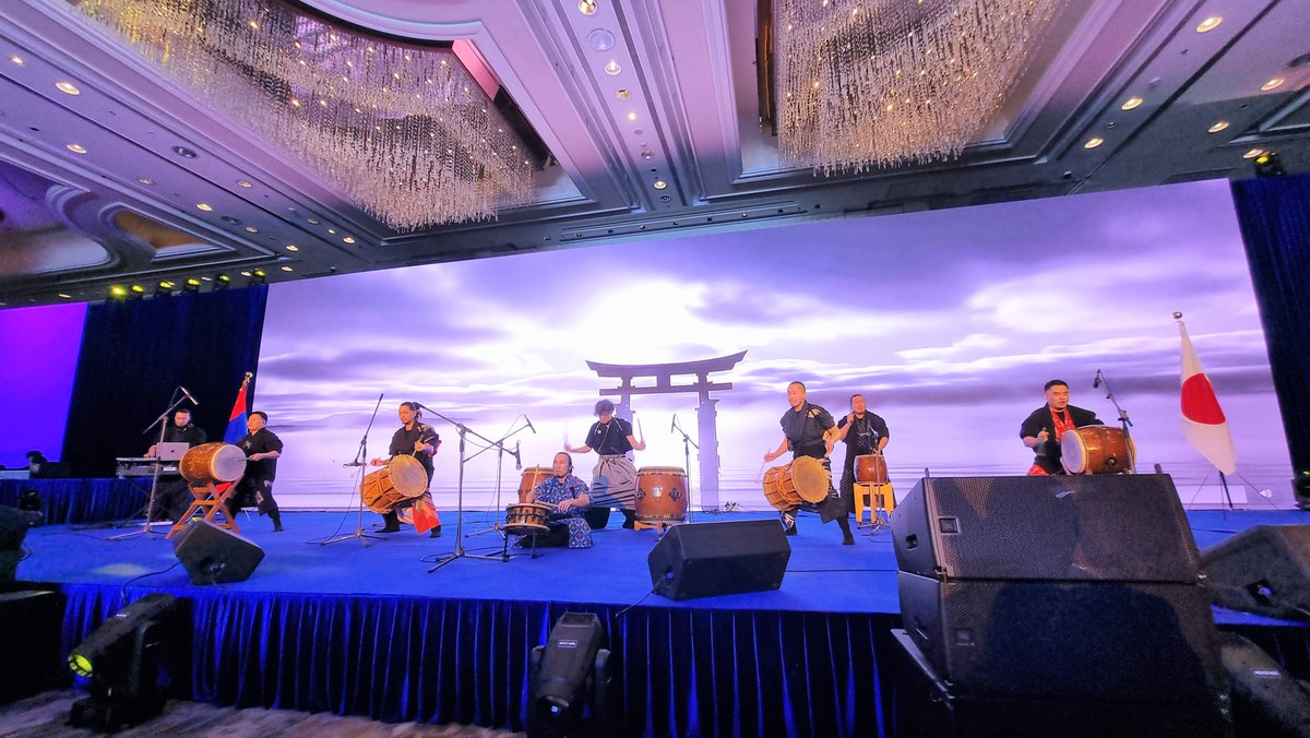 Японы Элчин Сайдын Яам tweet media