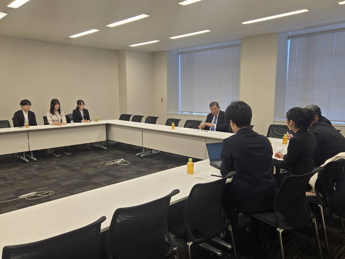 石破茂 tweet media