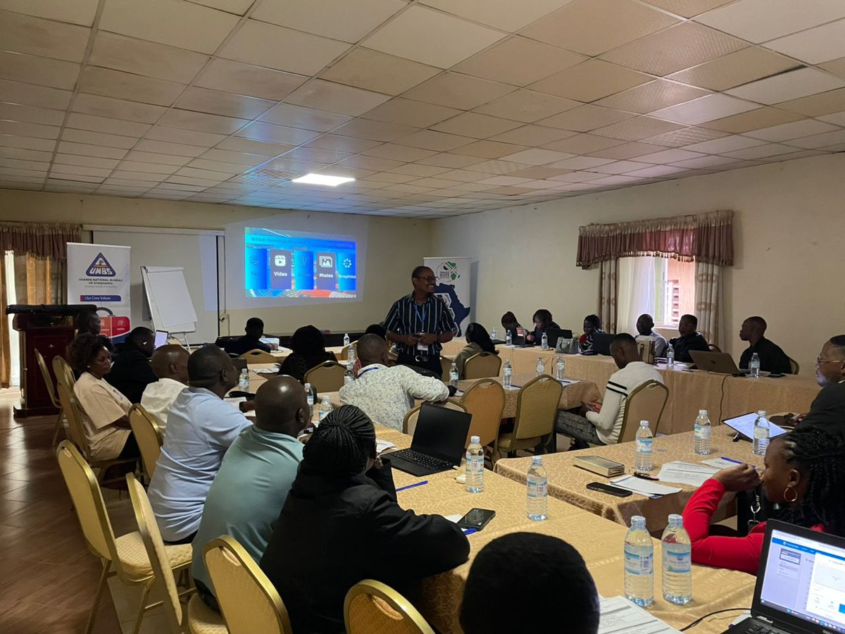 TradeMarkAfrica's tweet image. The @UNBSug, with the support of @TradeMarkAfrica  and funding from @FCDOGovUK, hosted a specialised training for journalists and content creators in Mukono and Mbale to deepen reporting on #Standards for consumer protection 

Read more: tinyurl.com/43k7ptwd