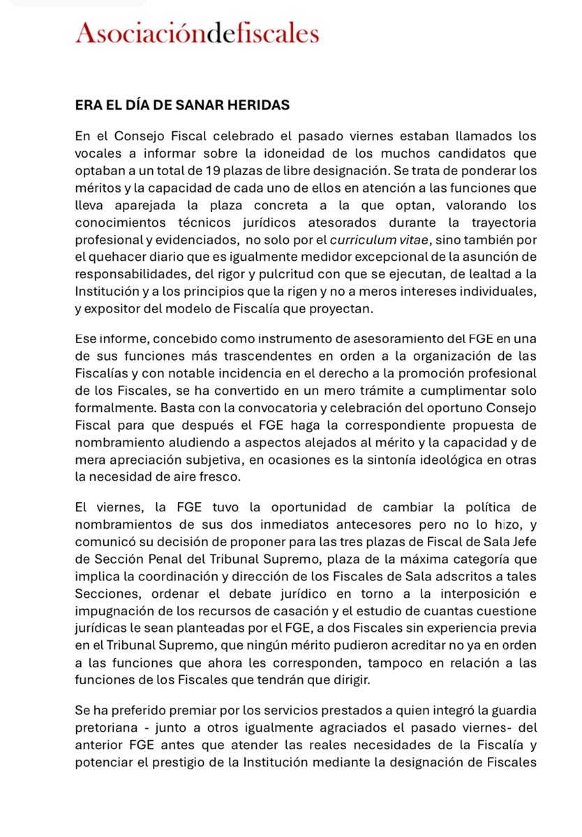 asociación fiscales tweet media