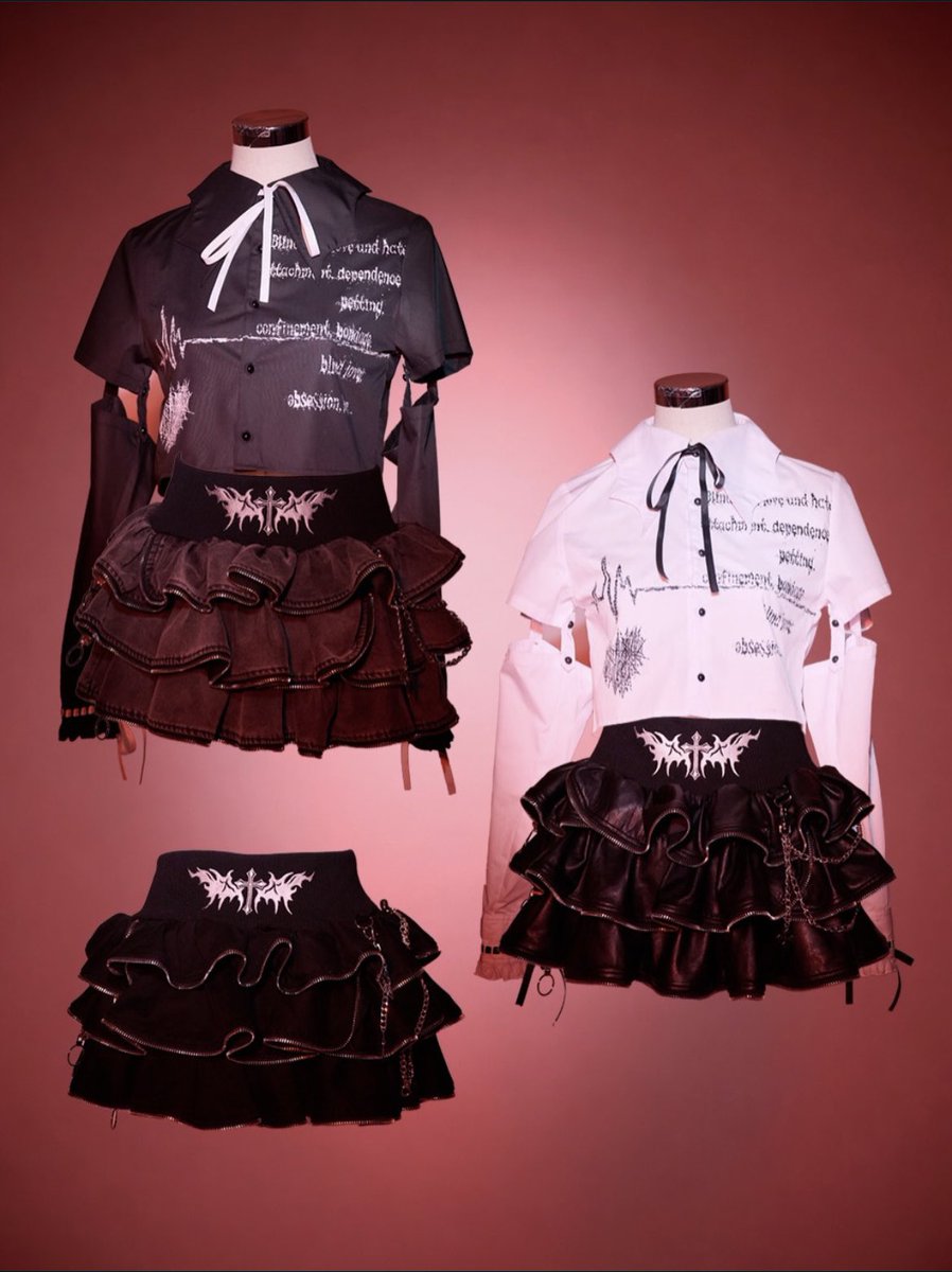 Grrr_the_Lipper's tweet photo. Grrr the Lipper
≪ 悪魔NO⁉︎ジップスカート ≫

Black/Grey/A(PUレザー)　

＼毎回リリースする度に大好評を頂いているZIPスカートが新色を加えて登場…
今回からなんと待望の【サイズ展開】もご用意‼️／

■販売日時

取扱店舗にて3/14(土)より販売開始
※ウェブストアは共に12時より販売開始 https://t.co/R1MKdo8pnK