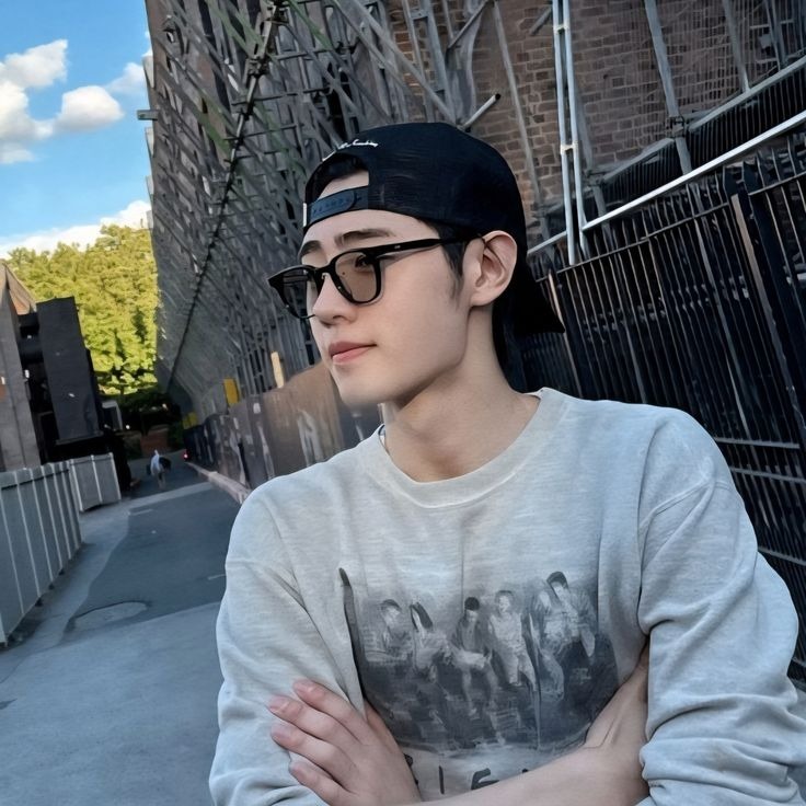 Woodsy Corner. tweet media