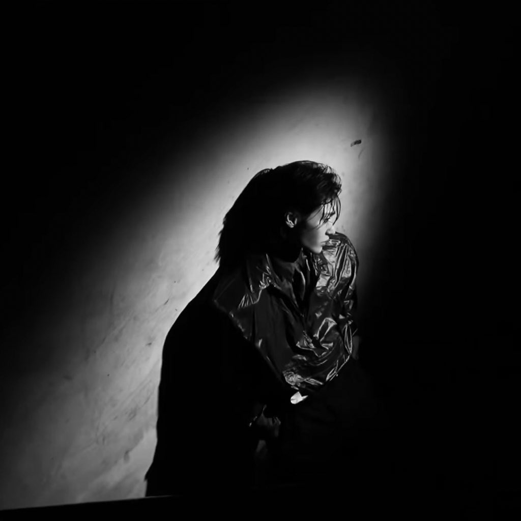 กุฟินมาก ปี 2026 มันมีอะไรดีๆเยอะจริงเหมือนที่น้องมันบอกเลยว่าจะไปในทิศทางที่ดีขึ้น ตอนนี้น้องข้าวเริ่มทยอยขึ้นปกเดี่ยวนิตยสารกันแล้ว 
- อึนซอก x Arena Homme+ China
- ซองชาน x Allure
- โซฮี x Dazed 
- วอนบิน x Vogue Korea ( Photoshoot เดี่ยว)