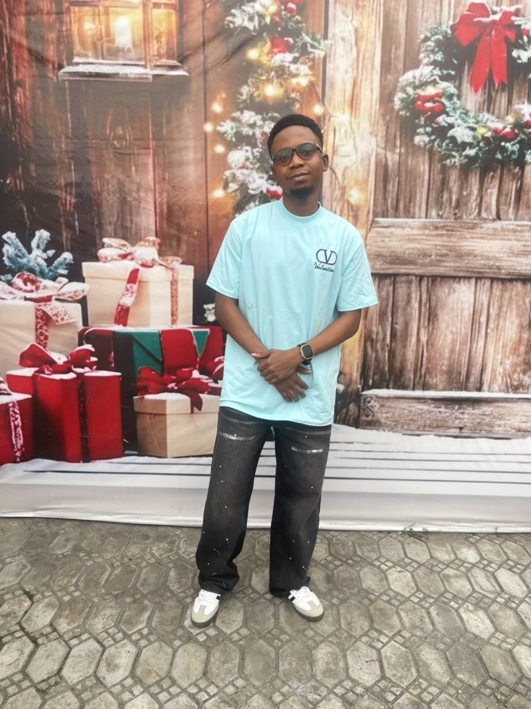 tobi_fajuyi's tweet photo. Another year of God’s mercy and favor.

+1 🎉 https://t.co/rzkgbLlCv0