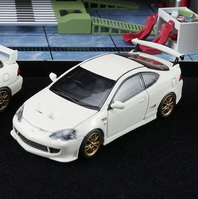 ミニカー予約】MOTORHELIX(モーターへリックス) 1/64 Honda INTEGRA