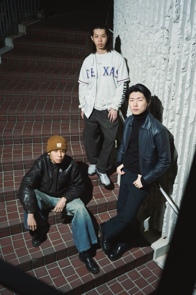 Spincoaster's tweet photo. 【INTERVIEW】「歌いたいことがある」──転換点を迎えるHALLEY、新体制初のシングル“Melodies”を語る
https://t.co/KlVYUWsnRN

歩みを止めなかった3人。その選択の裏にはどんな思いがあるのか、じっくりと語ってもらった @halleyellah https://t.co/6AGz8tWBuZ