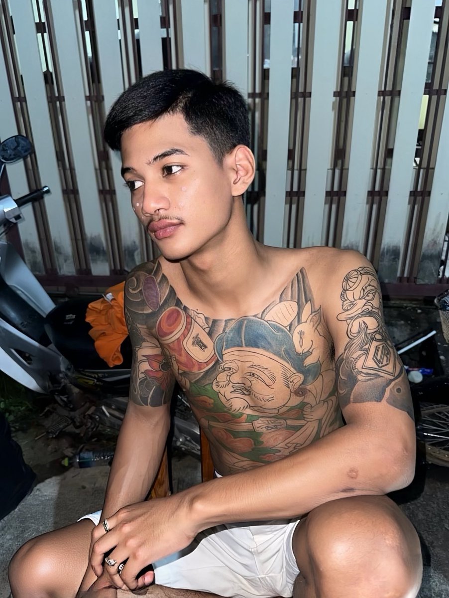 GainesAndr12630's tweet photo. รีโพสต์แล้วทักแลกดูคลิปชักผม เอาป๊าวว https://t.co/vXxbpmlLsk