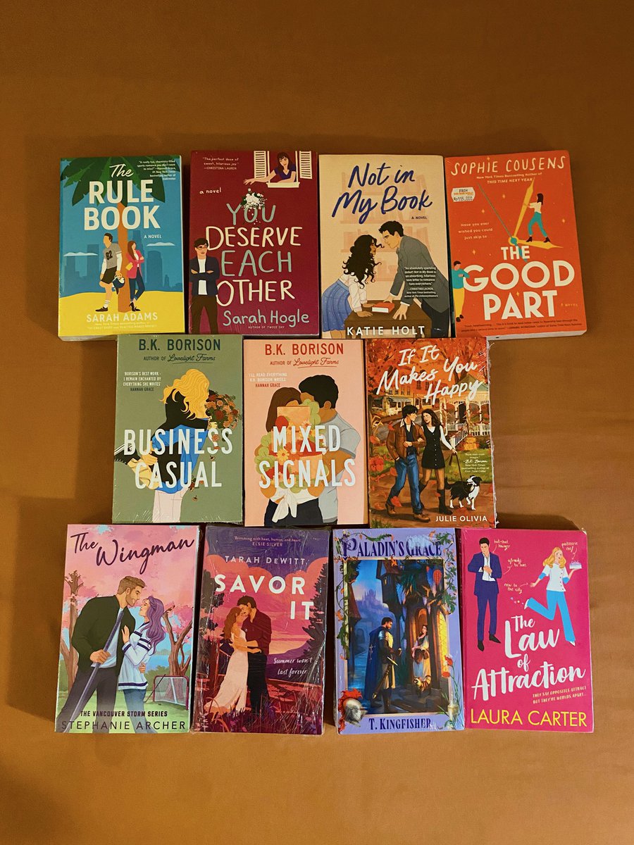 Windflowfalls's tweet photo. Romance books. Because the only way for men to never disappoint me is when they’re ✨fictional✨ https://t.co/oXZ9LmZHvj