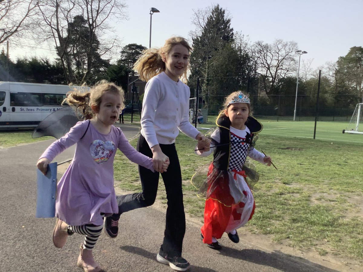 Year 6 tweet media