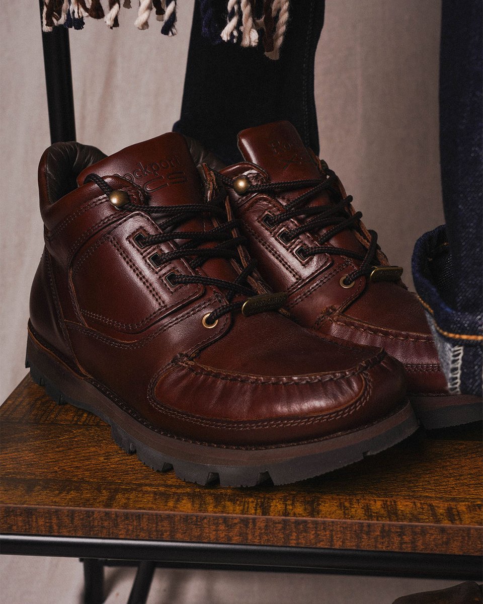 stuarts_london's tweet photo. Matchday Layers β½οΈ
Belstaff Ground Jacket over a Lacoste knitted polo, finished with an Aquascutum scarf and Novesta cap. Edwin denim and Rockport Umbwe Hiker boots below.
Built for the terraces.
Online & in store.
#StuartsLondon #MatchdayFit #Since1967 https://t.co/Z4s0eCoXuW