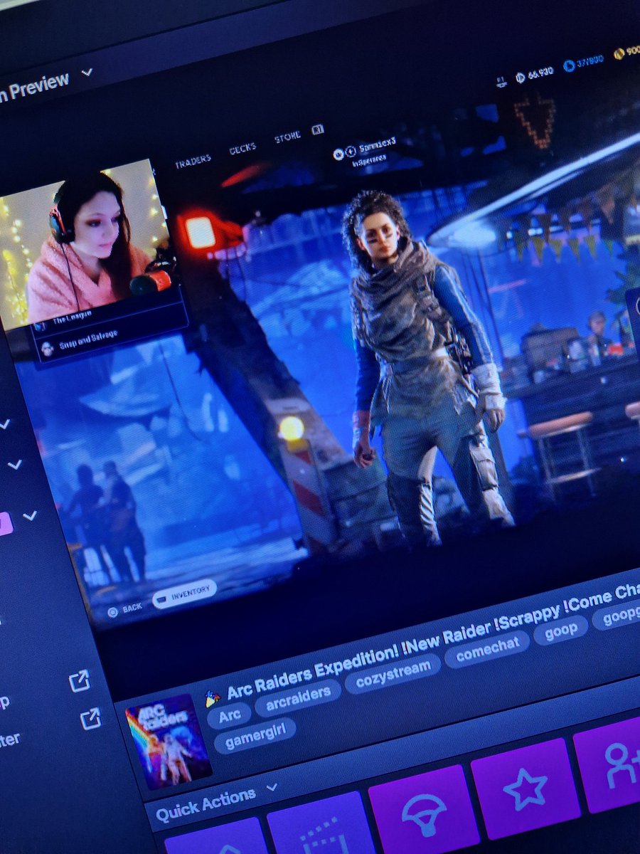 Live on twitch come say hi :) 

Finishing off our workbenches! 🫶🌸 

twitch.com/xsammiie