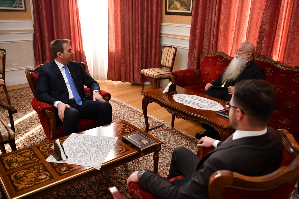 Selak Goran tweet media