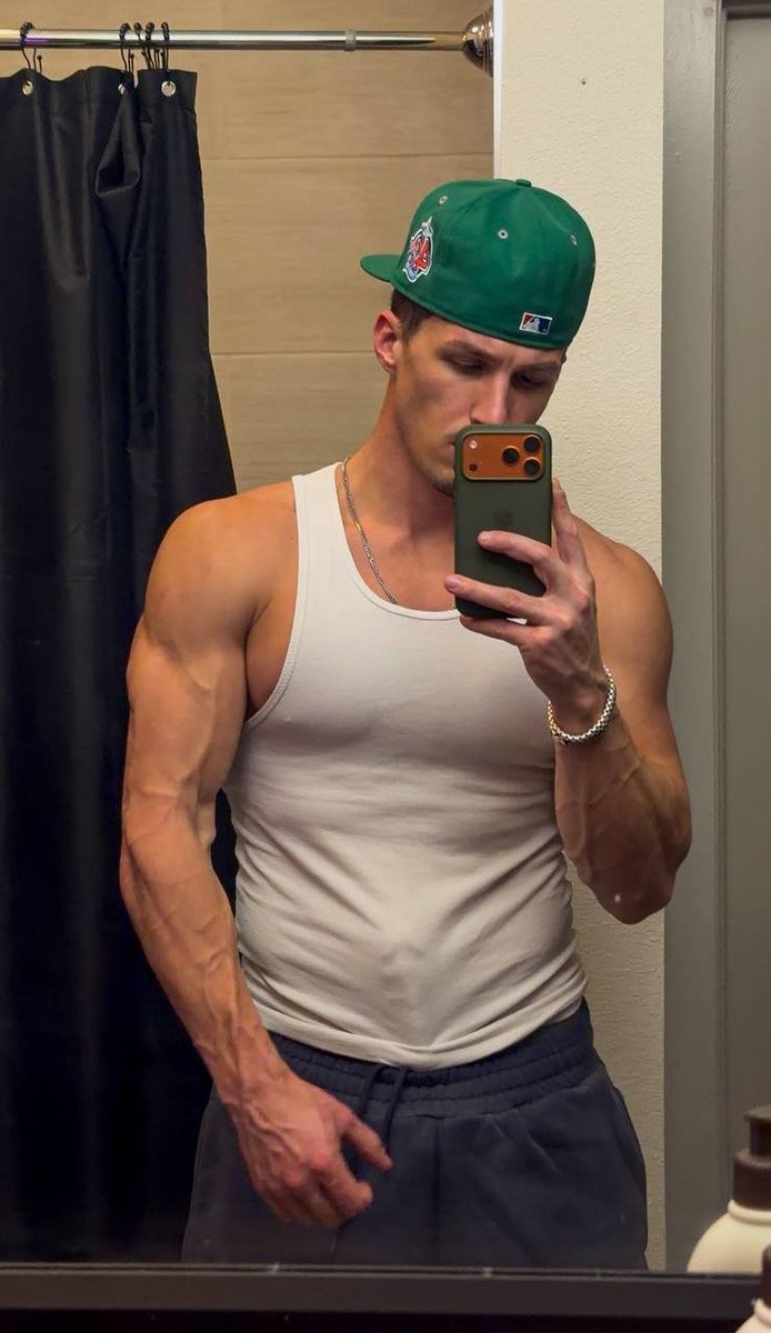 Yes I’m 🏳️‍🌈 I’m sorry (chck cmmnts)