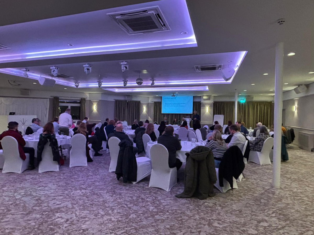 Optometry Wales tweet media