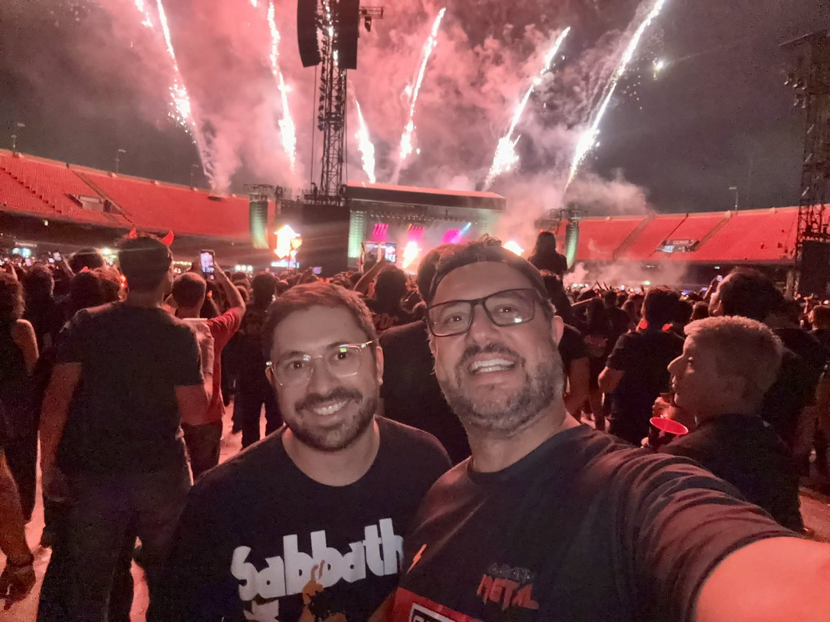 vinirama's tweet photo. Que honra poder ver de novo @acdc ! Sem dúvida um dos maiores espetáculos da terra. 1996, 2009 e 2026. The last dance? #bdsp https://t.co/gmIJWSTT1u