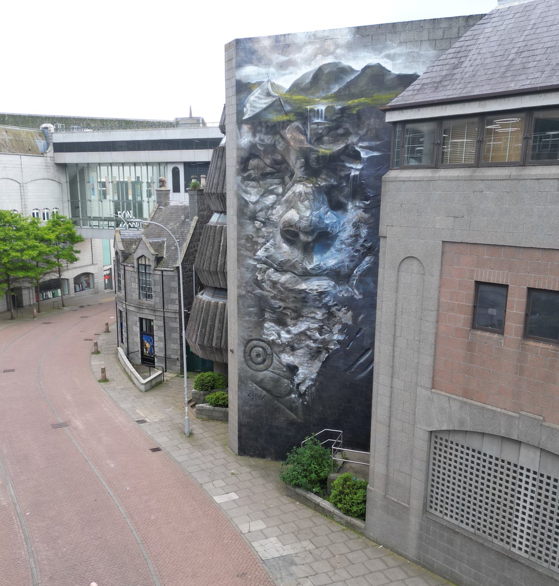 “Offerings”
🧑🏼‍🎨 CBLOXX NOMAD📍Aberdeen, UK 🇬🇧 
StreetArt