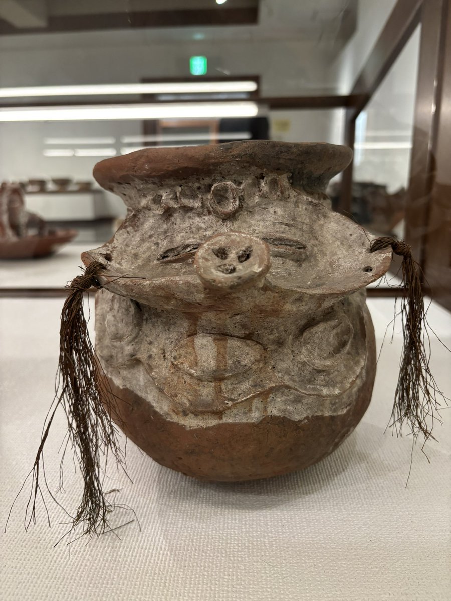 パプアニューギニア(セピック川中流域か？)の土器、煮沸具だけでなくて