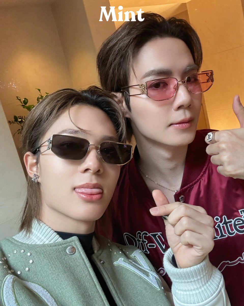 บูส ๆ รวมพลังกันหน่อย 💪🏻 มาส่งกำลังใจรัว ๆ ในซีนุนิวกันค่าาา เริ่ม ๆ ✌🏻

🔁 1,000 Reposts
❤️ 1,000 Likes
💬 300 Replies 

ZEENUNEW IN PARIS FW26
#OffWhitexZeeNunew