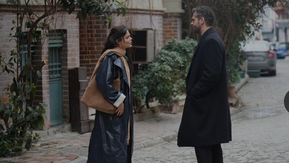 FilipUkrainka's tweet photo. Asya shame on you you didn't wait for the divorce you ran away immediately Ibrahim you disgusting idiot🤢...Bravo Sevgi you killed AsTan😤👏 

#BurakDeniz BurakDeniz 
#Ertan Ertan 
#Sahtekarlar Sahtekarlar
#HilalAltınbilek https://t.co/SuATCu0Ca9