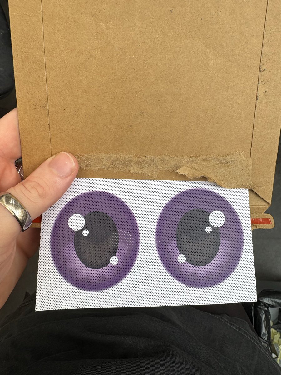 ElliotOutLoud's tweet photo. Opened this badboy at work 💀 https://t.co/B1X4tuh1V1
