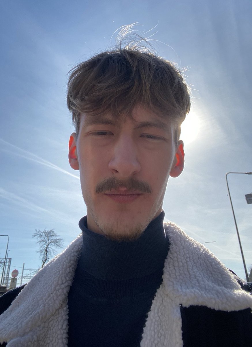 yungprzemek tweet media