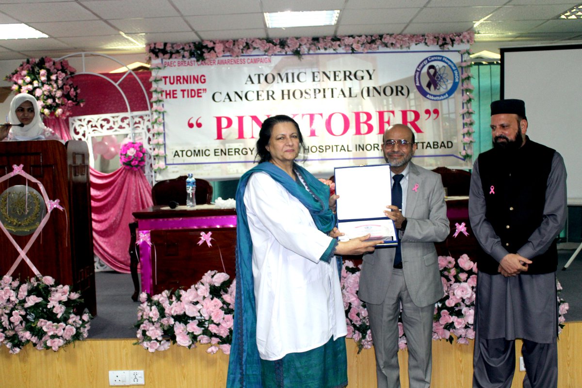 WMC_Officials's tweet photo. Principal WMC Prof. Dr. Salma Aslam Kundi addressed breast cancer awareness at INOR Ayub Complex on 11 Oct 2025. Highlighted prevention &amp; early detection. Grateful to INOR Director for recognizing WMC's commitment.

#BreastCancerAwareness #WMCAbbottabad https://t.co/ttE0475uRm