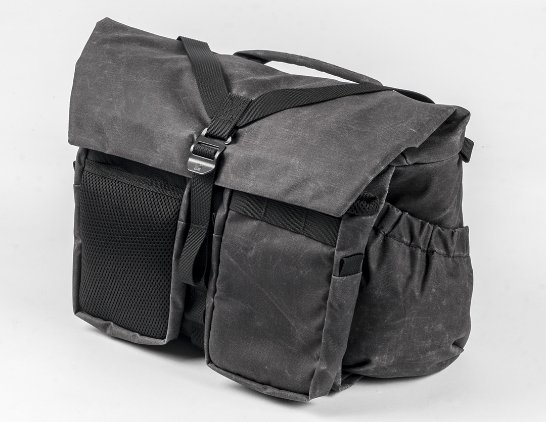 WOTANCRAFT PILOT UPGRADE 10L

ヴォータンクラフトが提案する
軽量で実用重視のスリングカメラバッグ。

写真家の直感的な身のこなしに応える
PILOTのシンプルなレイアウトが撮影への集中力を高めます。

詳細はオリエンタルホビーサイトにて
oriental-hobbies.com/fs/camera/9990…

#カメラバッグ