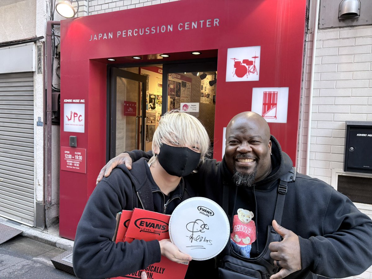 クリス・コールマンさんとのツーショ！

いい人すぎて！

あと手大きすぎてびっくり！