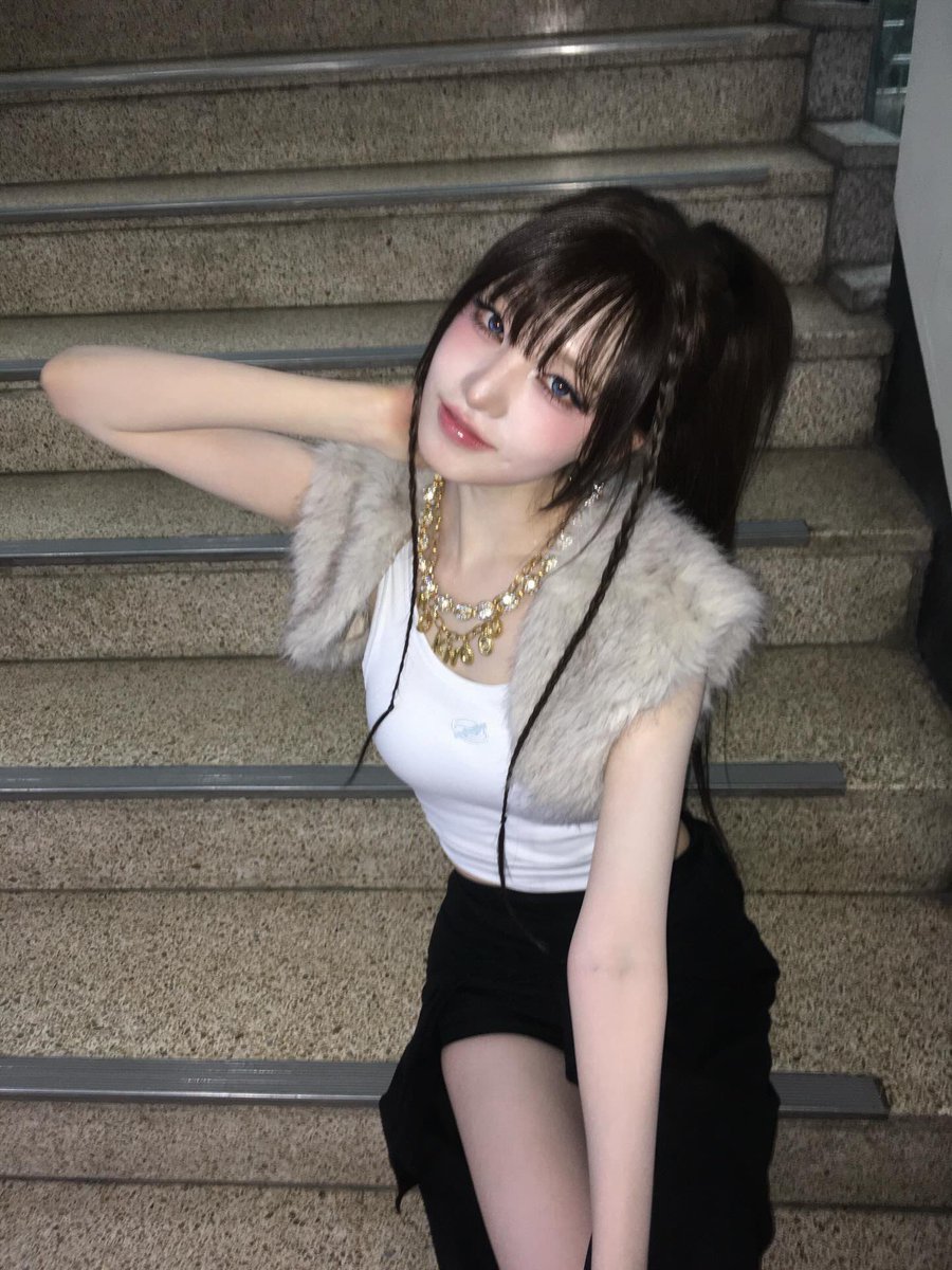 kjwpicture's tweet photo. liz instagram update 📸 #LIZ #리즈 #IVE #아이브 https://t.co/9xfPUnLrNh