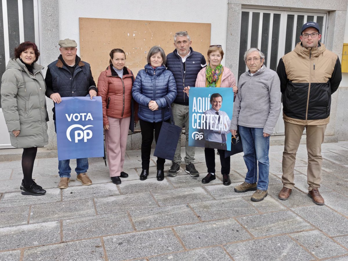 PPopularAvila's tweet photo. ¡Seguimos en cada municipio de #Ávila! Pidiendo a los abulenses el apoyo para @alferma1 y el @PPopularCyL. Un voto de compromiso y proyectos, porque #aquíCertezas.
En #Medinilla, #Poveda, #SanBartoloméDeBéjar, #Gotarrendura, #ElOso, #Pradosegar, y #PalaciosDeGoda.
#VotaPP https://t.co/8SzbGILTLL