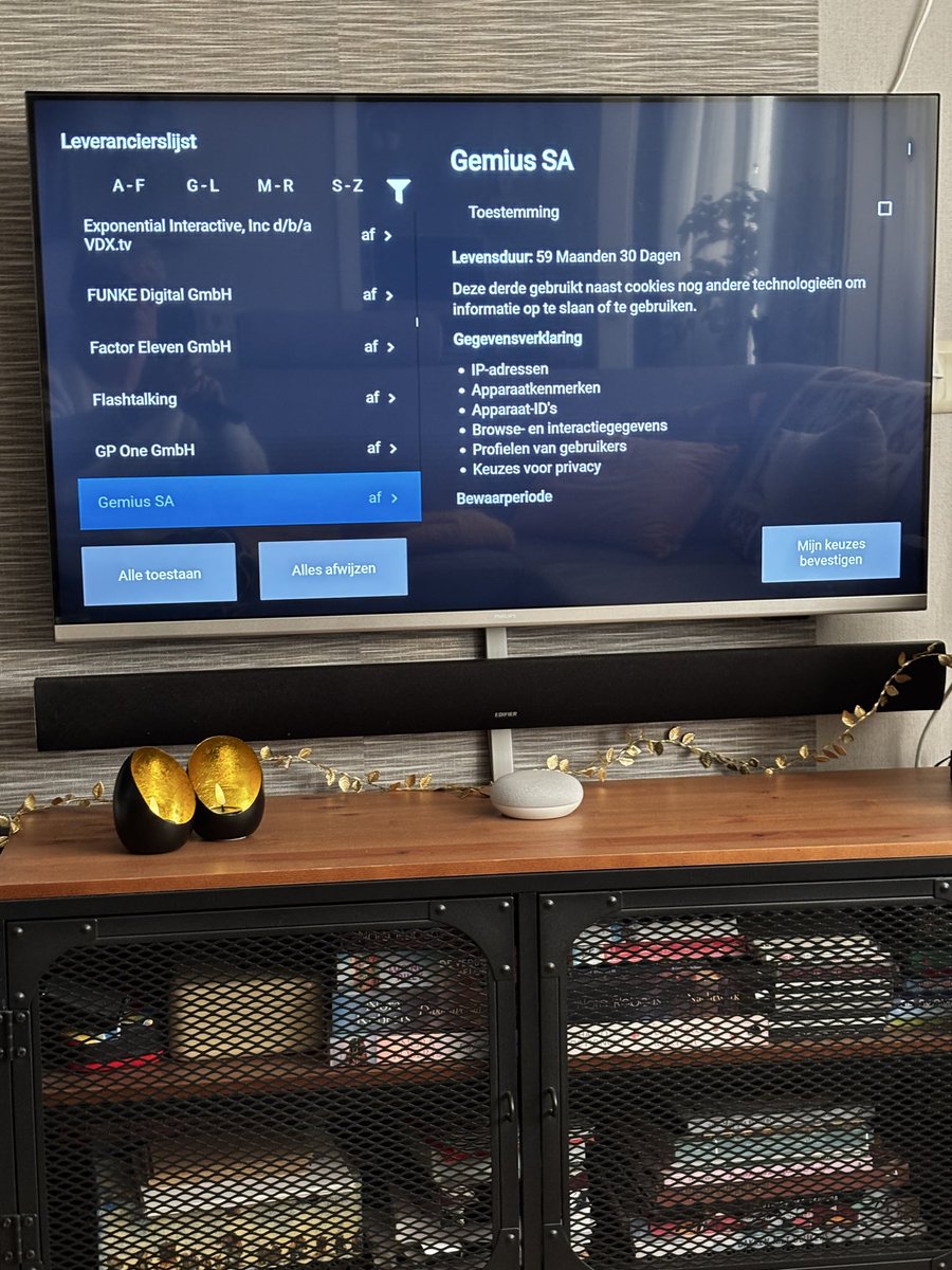 EllyGerbes's tweet photo. Nou @Philips leuk zo n software update maar dit blijft elke zoveel seconden terug komen. Ben al n paar dagen bezig alles doorlopen maar nada…. Draai maar terug hoor ik wordt hier niet gelukkig van
Stress omdat je tv wil kijken bizar! https://t.co/VM5A3RCuVF