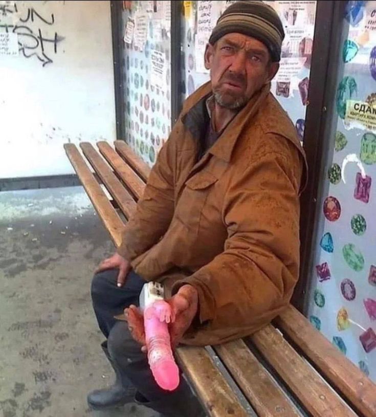 방금 자네 항문에서 빠졌다네
다음부턴 조심하게나