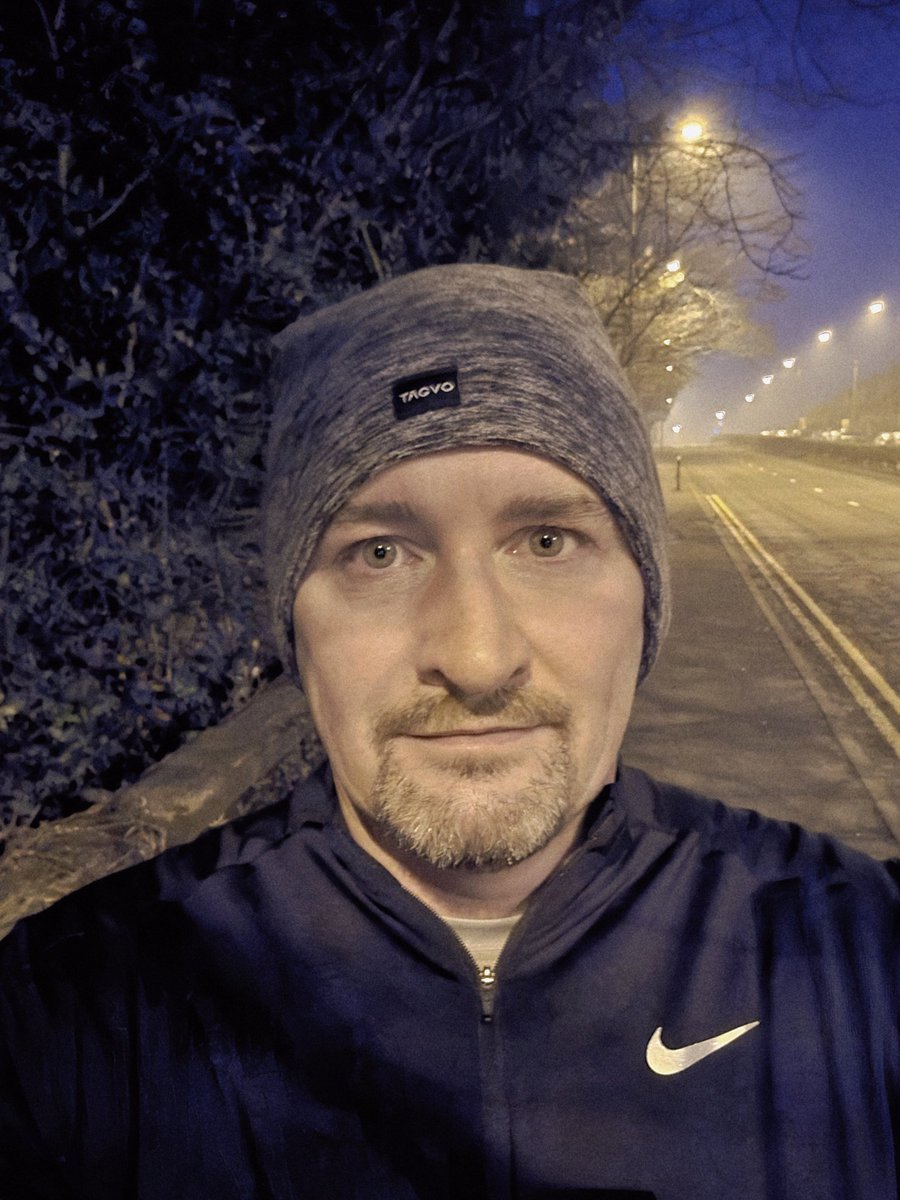 CraigRGNDem's tweet photo. An easy #conversational paced 5k run this morning in dark and misty Coventry before heading home later.
Nice, gentle stroll πββοΈπ
#Coventry #Running #Misty #Strava @UKRunChat #GlasgowHome https://t.co/MzsEc1QVUQ