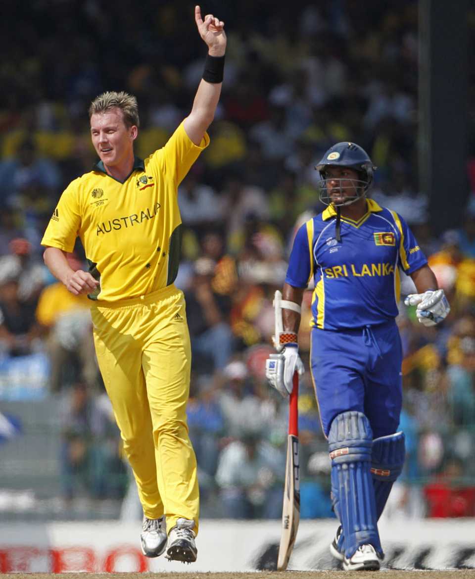 RiteshJ88156274's tweet image. #OTD The 2011 ICC Cricket World Cup match between Sri Lanka and Australia was abandoned due to torrential rain at R Premadasa Stadium in Colombo. Skipper Kumar Sangakkara scored 73*(102) with SL 146/3 (32.5 overs) &amp;amp; it started raining heavily #slvaus #iccworldcup #T20WorldCup 👍.