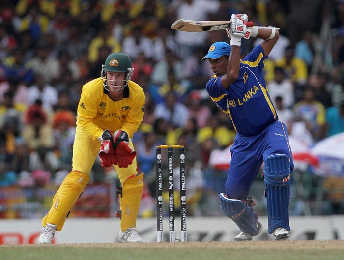 RiteshJ88156274's tweet image. #OTD The 2011 ICC Cricket World Cup match between Sri Lanka and Australia was abandoned due to torrential rain at R Premadasa Stadium in Colombo. Skipper Kumar Sangakkara scored 73*(102) with SL 146/3 (32.5 overs) &amp;amp; it started raining heavily #slvaus #iccworldcup #T20WorldCup 👍.