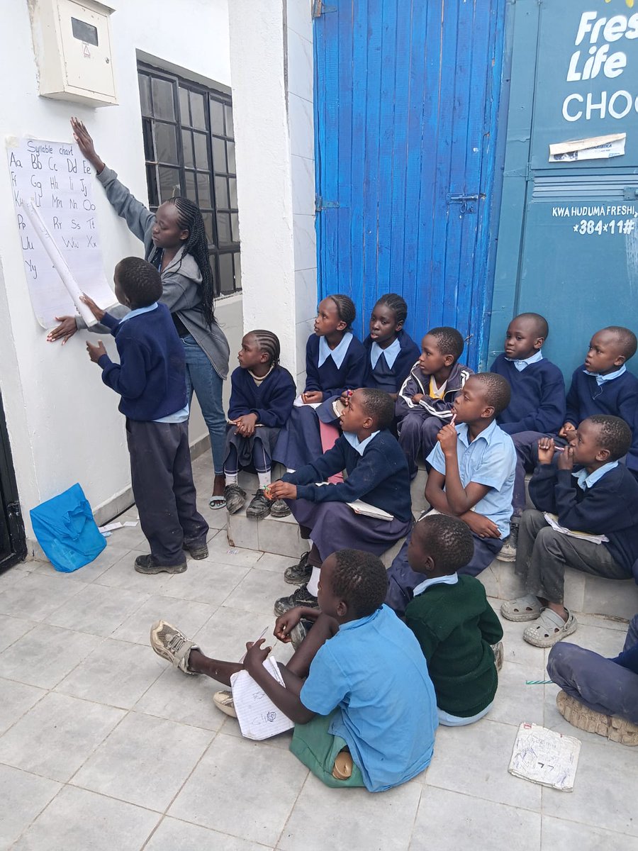 UnganoTena's tweet photo. Yesterday’s session = big energy + big progress! 🎉 Kids playing letter games, reading aloud, and leveling up their skills 🔤🔥. Love to see learning this joyful. #ActiveLearning #EdForAll #FoundationalSkills @otiezmilly @gricafrica https://t.co/V3Mk84SWxs