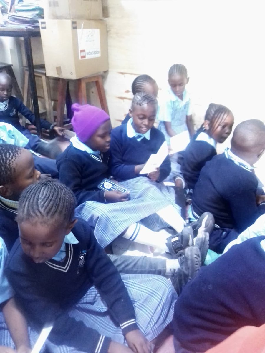 UnganoTena's tweet photo. Yesterday’s session = big energy + big progress! 🎉 Kids playing letter games, reading aloud, and leveling up their skills 🔤🔥. Love to see learning this joyful. #ActiveLearning #EdForAll #FoundationalSkills @otiezmilly @gricafrica https://t.co/V3Mk84SWxs