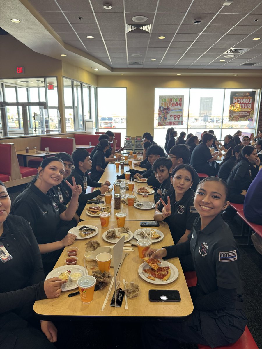 EastlakeLaw's tweet photo. Shout out to @TxDPSWest (El Paso) & J. Correa for inviting our LE students to their yearly open house lab tours. Our students learned a lot about the forensic side of Criminal Justice careers. After a 2hour tour their tanks were on empty. @Eastlake_HS @SocorroISD #CTEROCKS https://t.co/W1HNzPXmIA