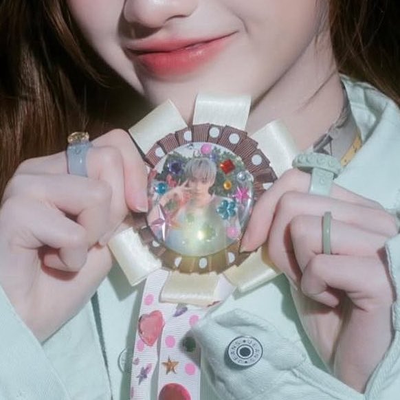 ห๋าาาาาา าาา า พั้นรักแมวจิงว่ะ