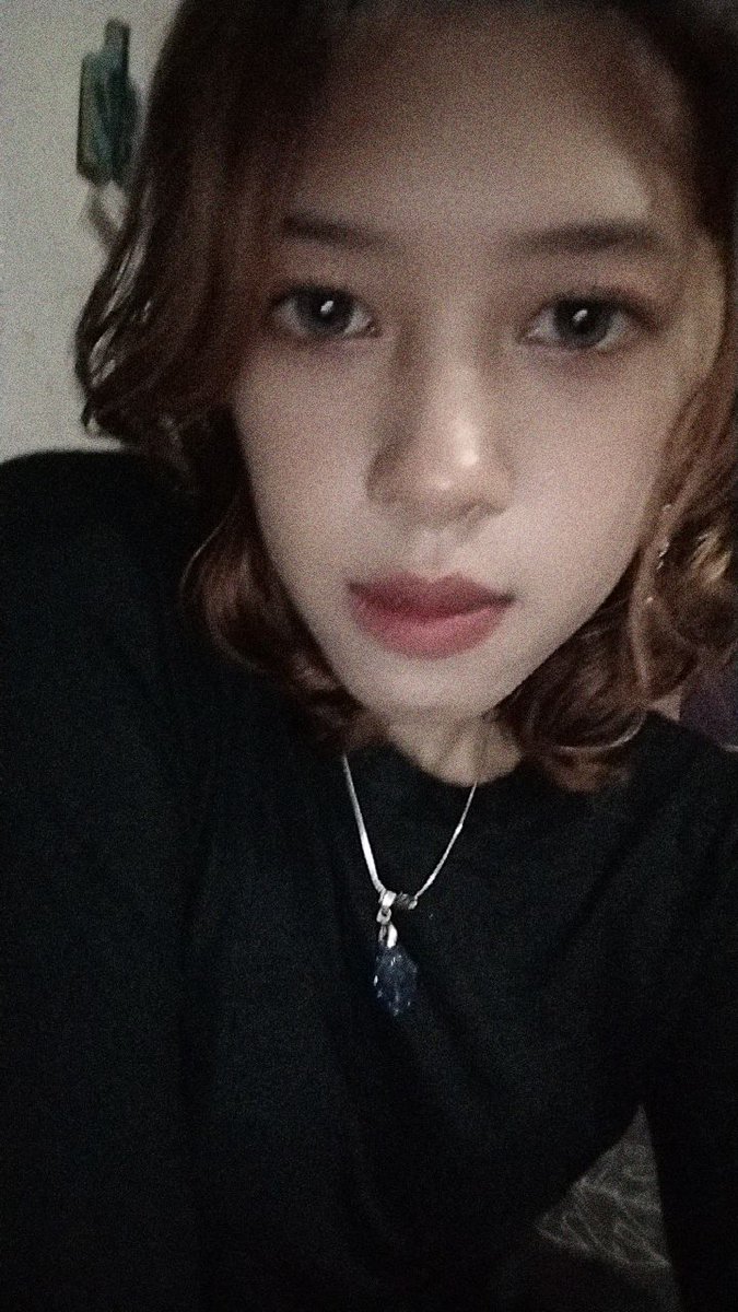 nonamaniez tweet media