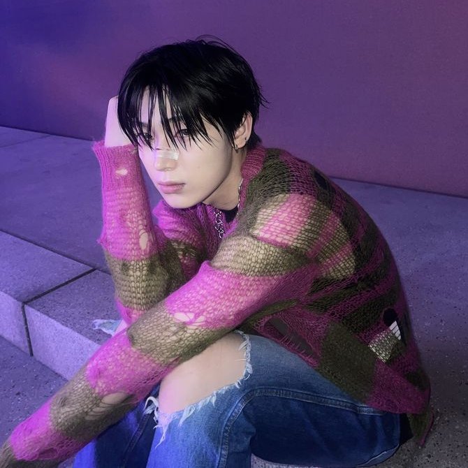 joyᥫ᭡ tweet media