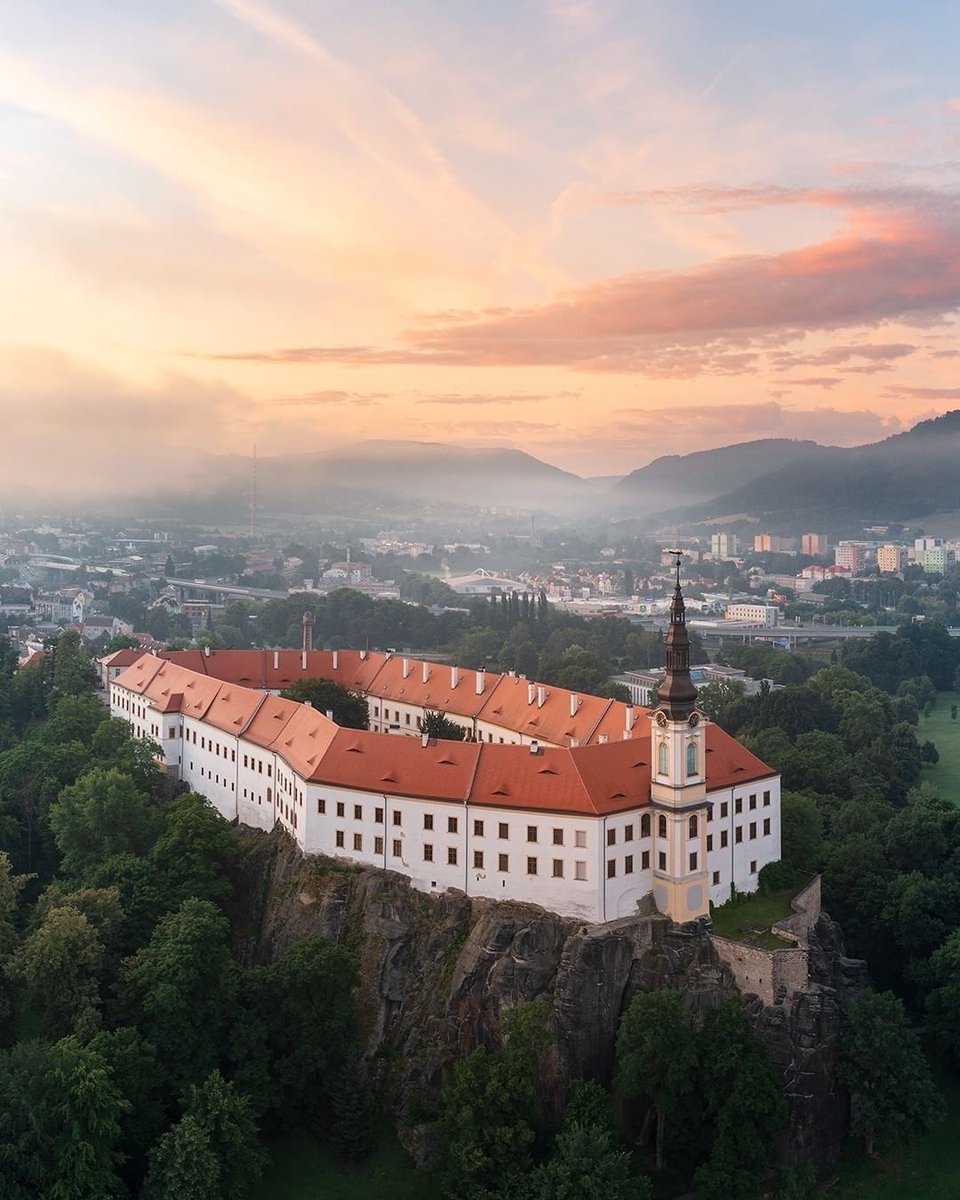 Visit Czechia tweet media