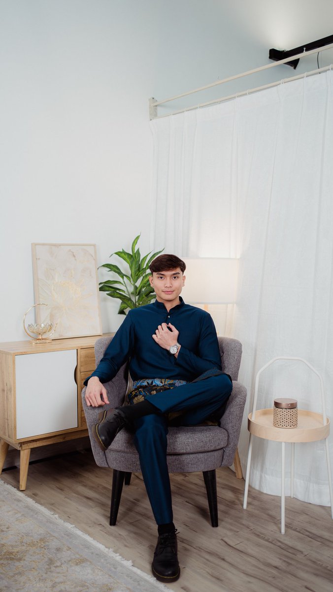 Nak gambar Raya yang clean, cerah, dan nampak premium?

Jom datang Let’s Jom Studio, sesuai untuk family, couple, single pon boleh!

Untuk maklumat lanjut sila layari letsjomstudios.com.

#LetsJomStudios #RayaPhotoshoot #FamilyStudio #Portrait #RayaMood