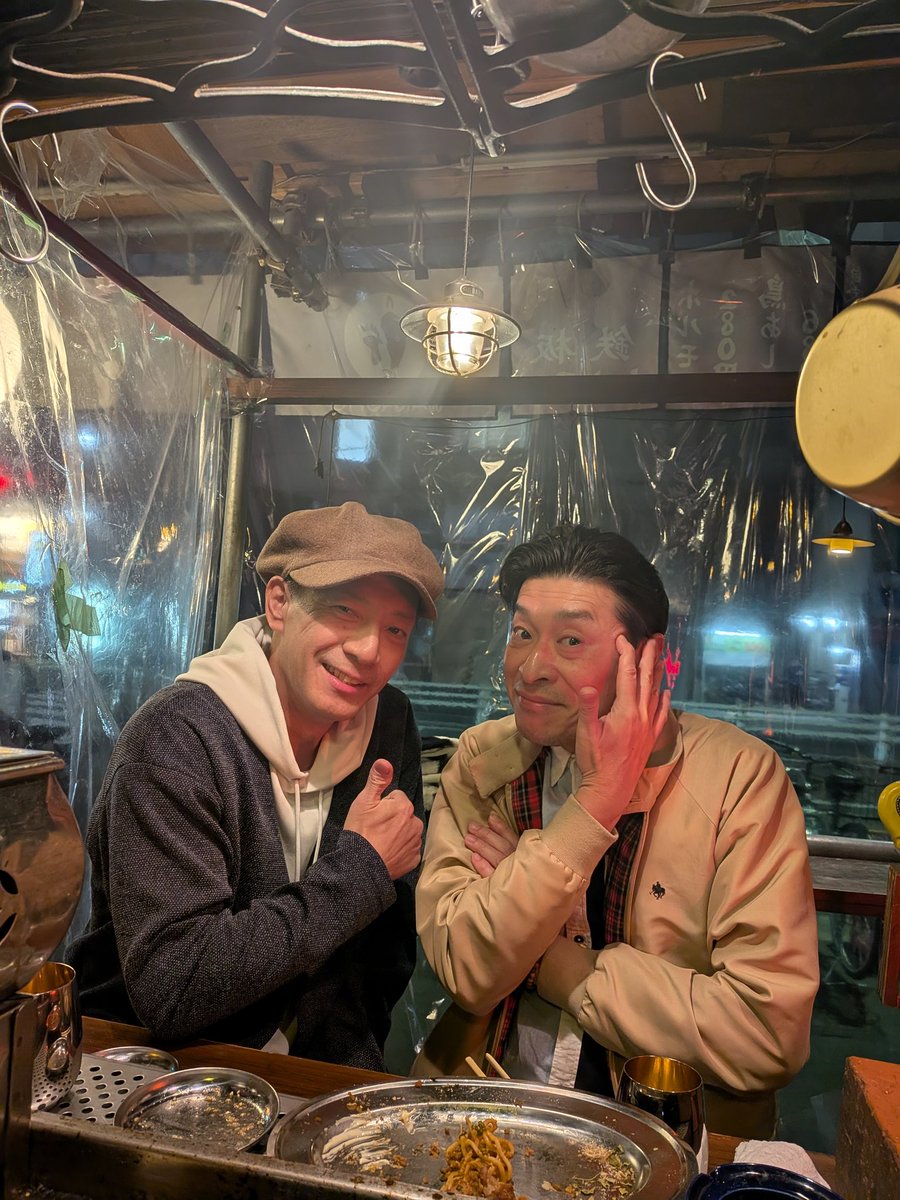 ラジオの本番が16:00STARTです！

メッセージ
YouTubeのコメント欄

ただ聴いて頂くだけでも幸せなんてすが、もしよかったら送って頂けたらすると嬉しいです♪

どんな質問でもいいのですが、前回同様『どうでもいい質問』も待ってます。
・好きな色は…etc

↓の旦那は間に合うのでしょうか？？？