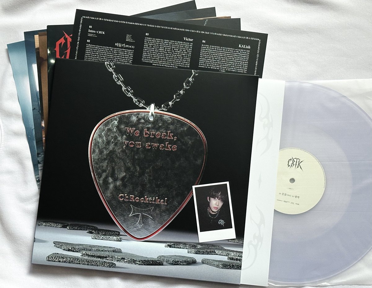 7dream_DREAMs's tweet image. #ChRocktikal #LP SCAN 📸 8/8
1st Album [We break, you awake] (LP)